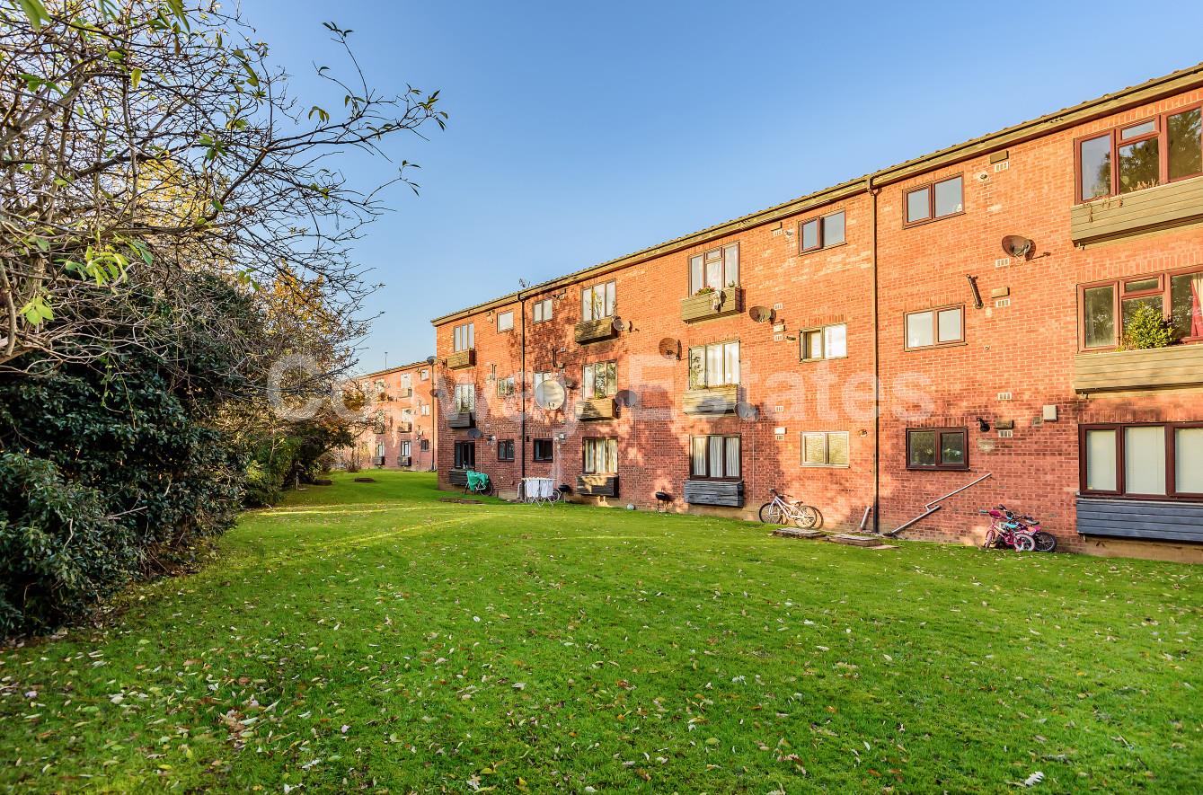Rowlands Close, Mill Hill